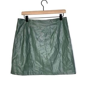 Storia army green faux leather pencil skirt